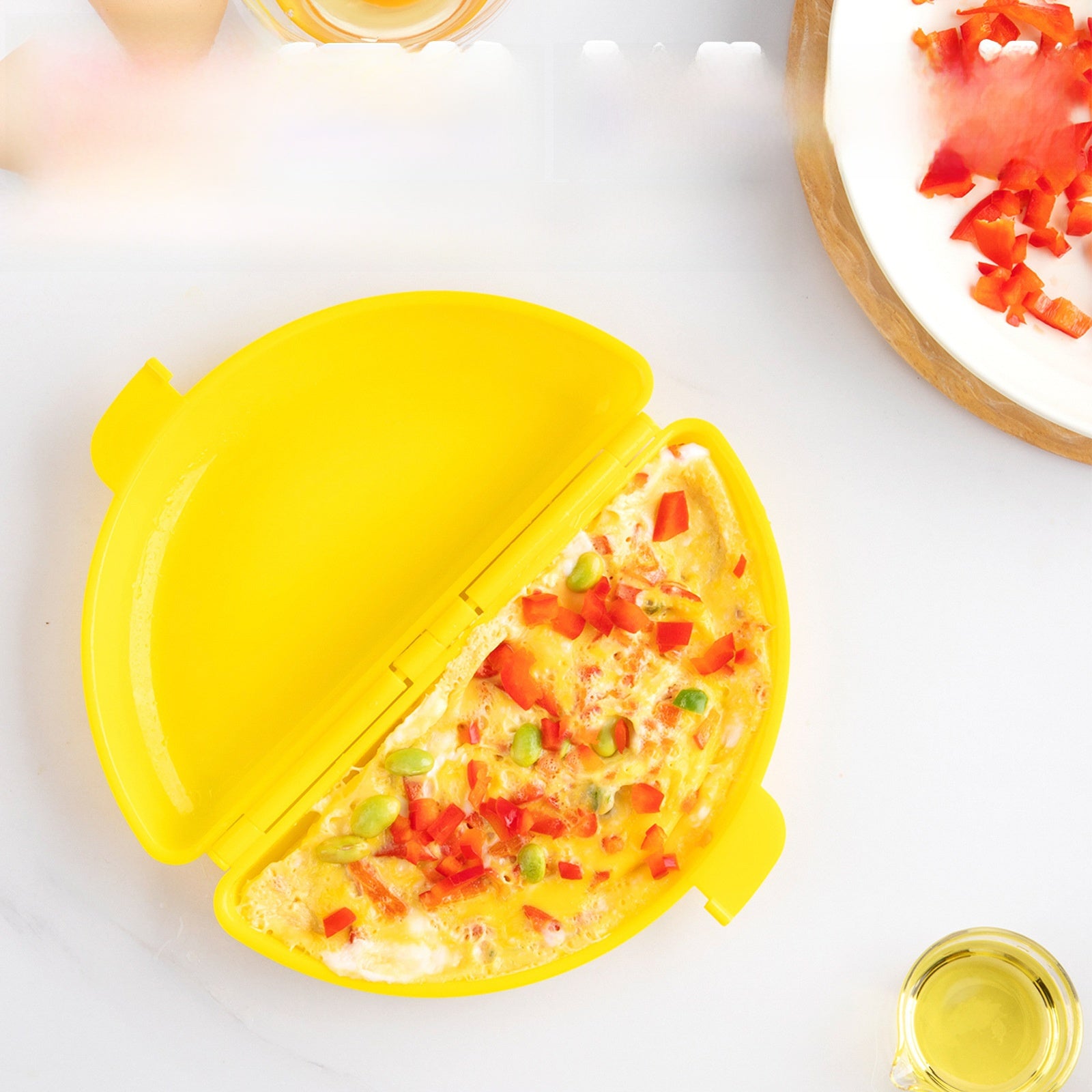 Household plastic molds for frying eggs